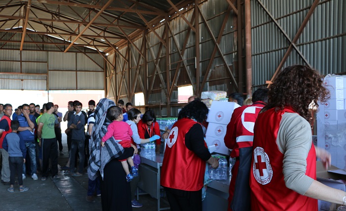 konkurs loop tyktflydende Hellenic Red Cross increases support for thousands of families trapped in  camps – News – Red Cross EU Office